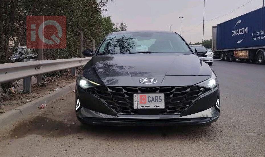 هیوندای ئەلەنترا
